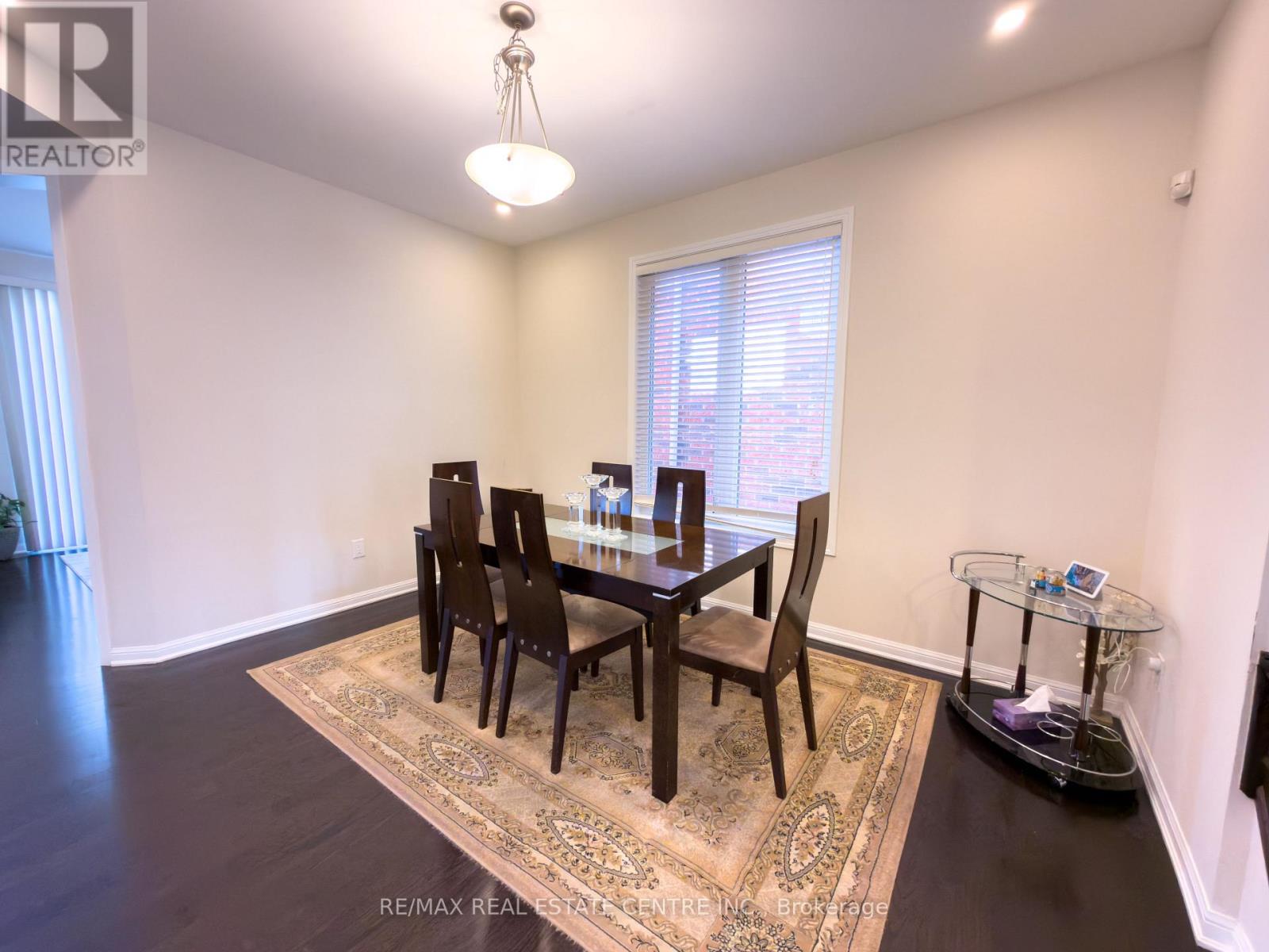 288 Ruhl Drive, Milton, Ontario  L9T 8J7 - Photo 4 - W13641216