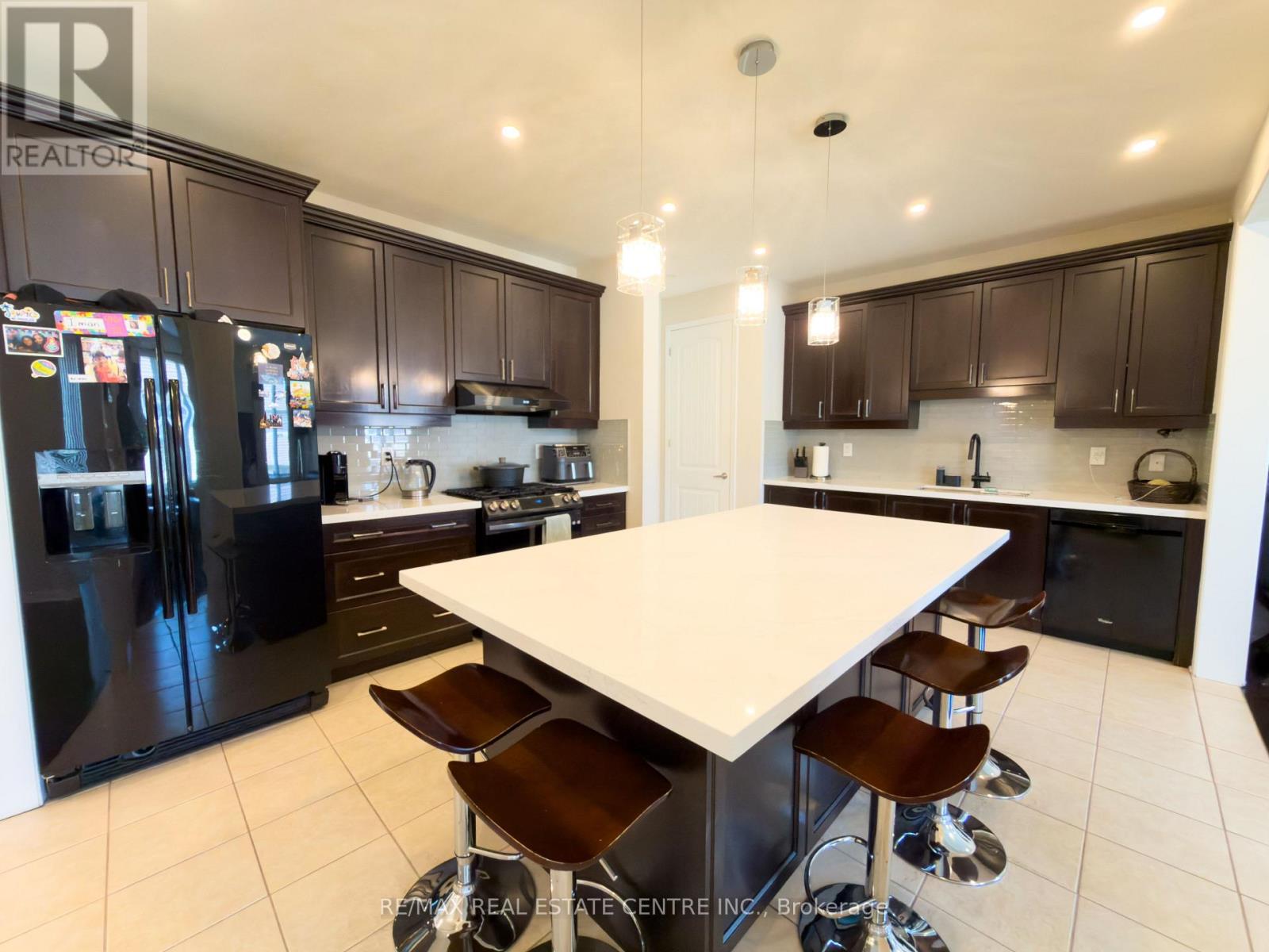 288 Ruhl Drive, Milton, Ontario  L9T 8J7 - Photo 7 - W13641216