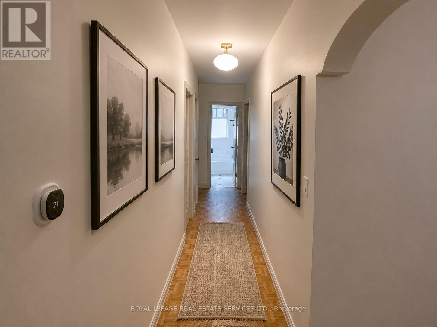 100 Ballacaine Drive, Toronto, Ontario  M8Y 4B8 - Photo 7 - W13641222