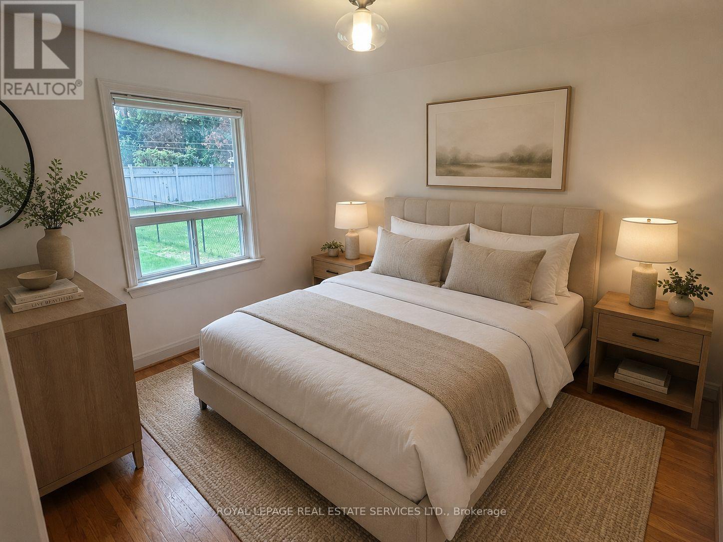 100 Ballacaine Drive, Toronto, Ontario  M8Y 4B8 - Photo 8 - W13641222