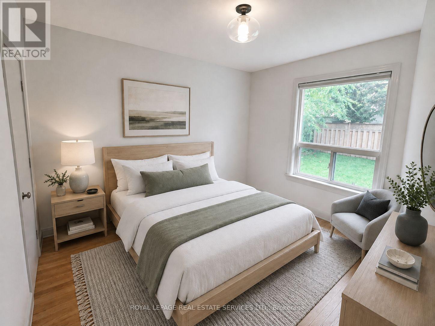 100 Ballacaine Drive, Toronto, Ontario  M8Y 4B8 - Photo 9 - W13641222