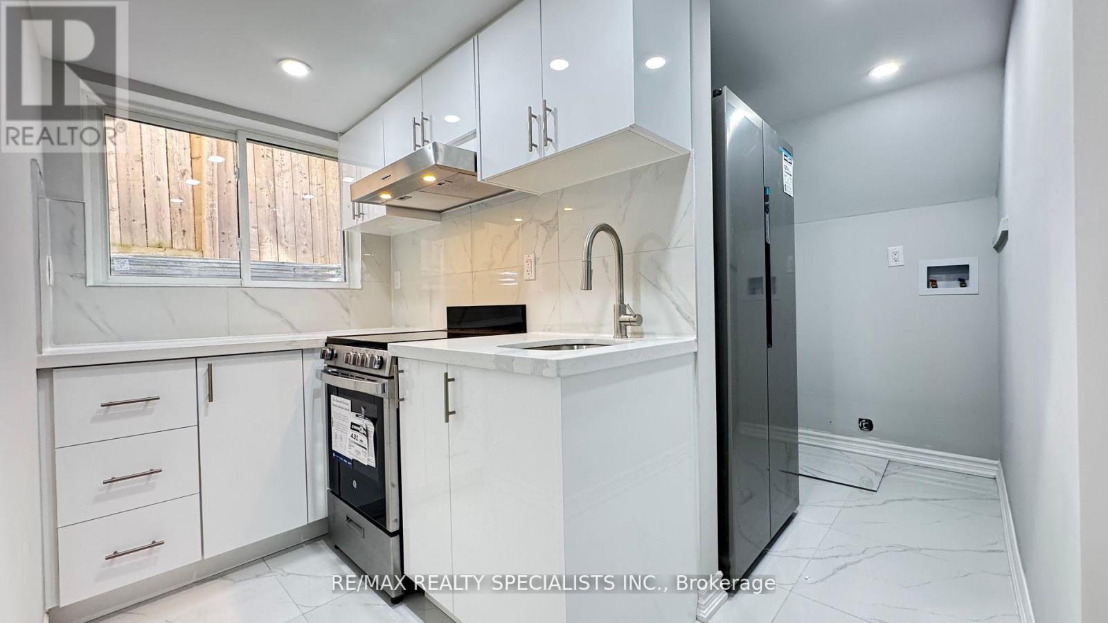 Lower 2-B - 3 Lennon Trail, Brampton, Ontario  L6Y 5P9 - Photo 14 - W13641244