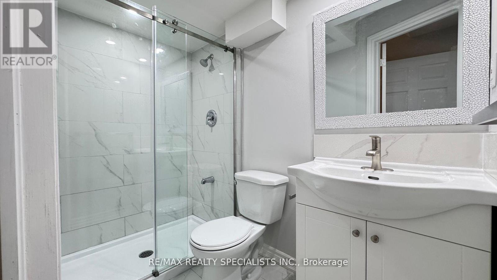 Lower 2-B - 3 Lennon Trail, Brampton, Ontario  L6Y 5P9 - Photo 22 - W13641244