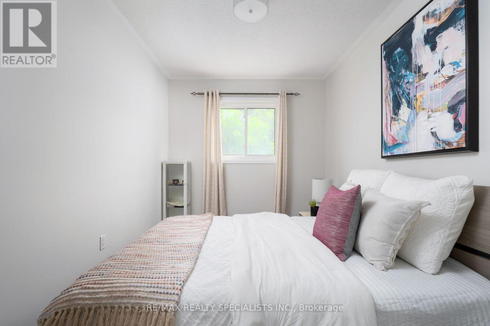6803 Bansbridge Crescent, Mississauga, Ontario  L5N 6T3 - Photo 25 - W13641326