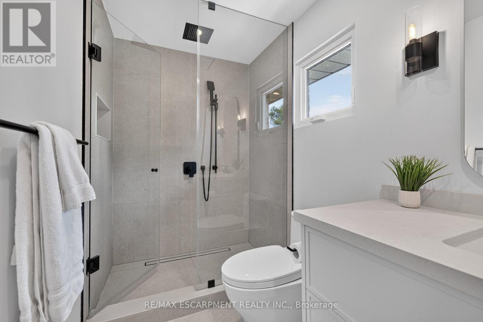 429 Claremont Crescent, Oakville, Ontario  L6J 6J9 - Photo 26 - W13641336