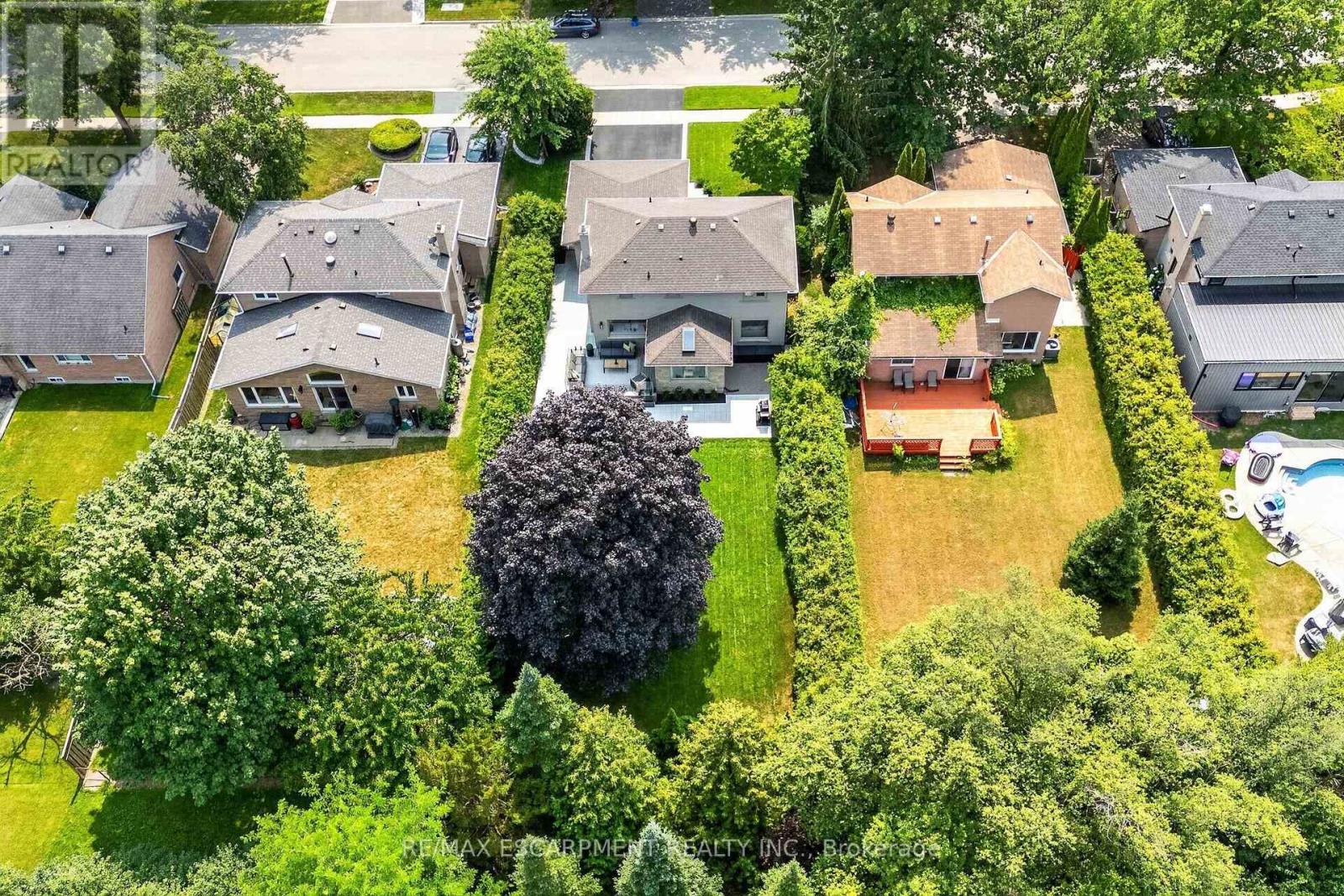 429 Claremont Crescent, Oakville, Ontario  L6J 6J9 - Photo 4 - W13641336