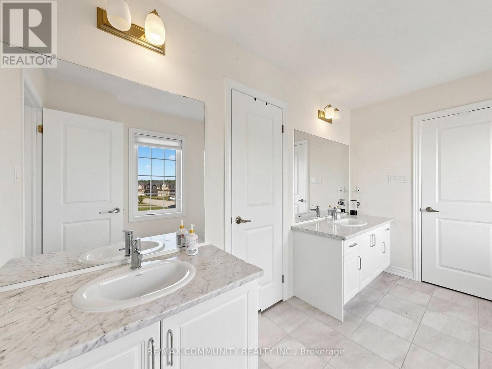 98 Golden Meadows Drive, Otonabee-South Monaghan, Ontario  K9J 0K8 - Photo 34 - X13641176