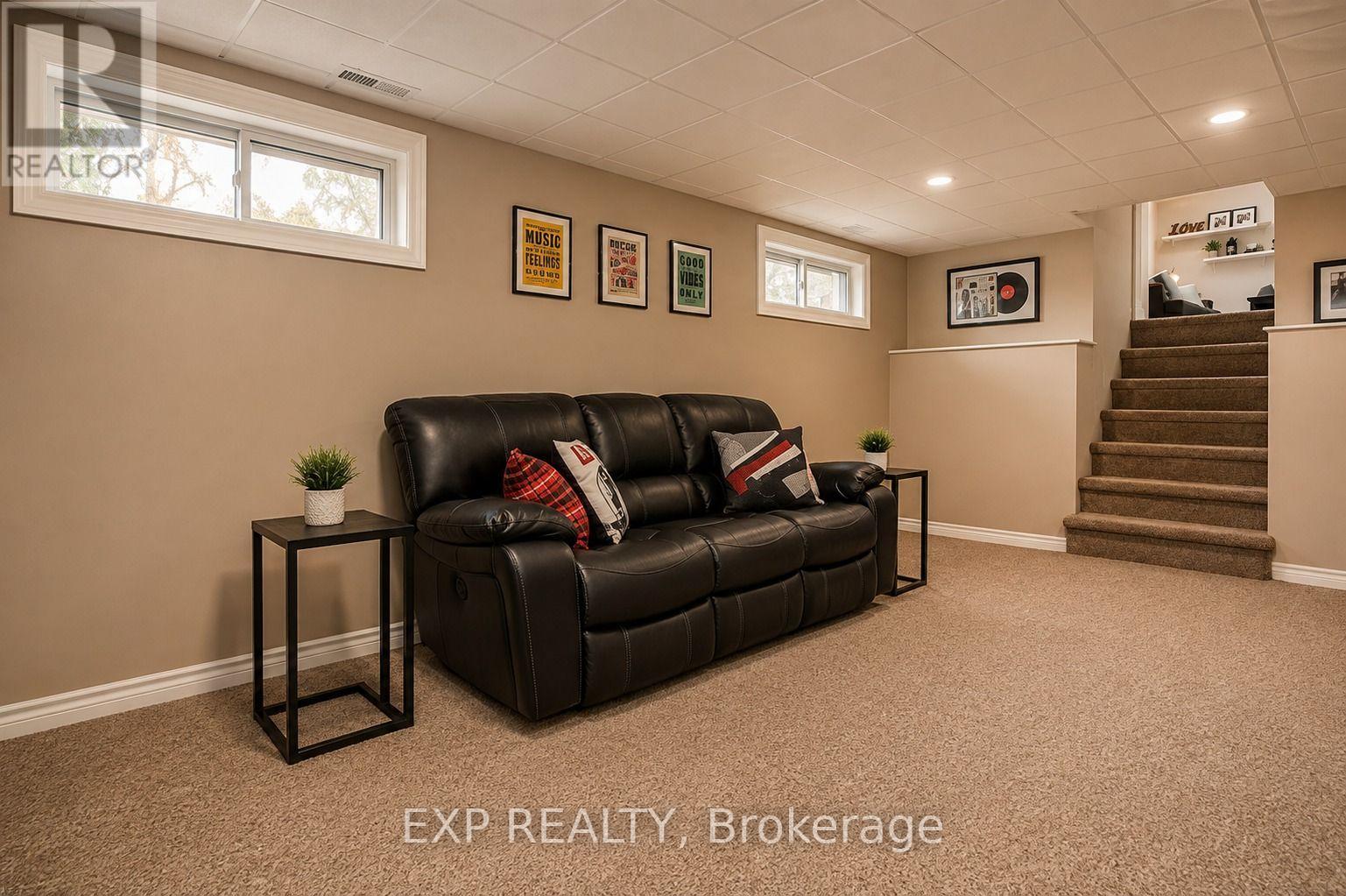33 Fairlawn Road, Kitchener, Ontario  N2C 1X8 - Photo 27 - X13641292