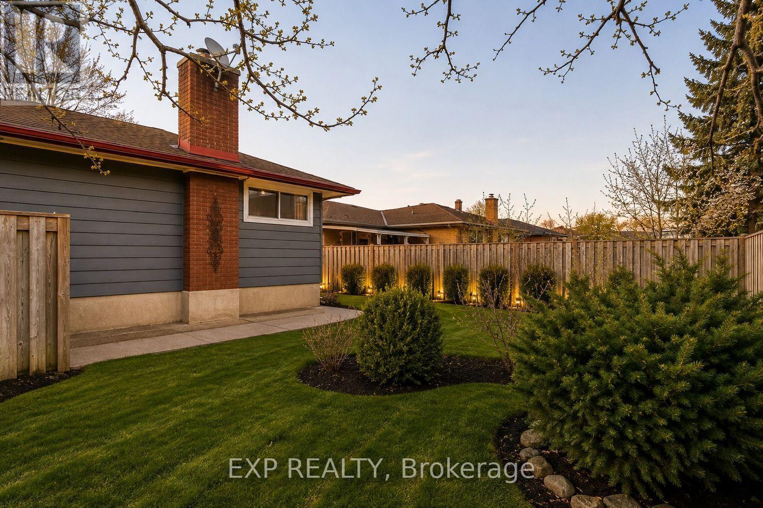 33 FAIRLAWN ROAD