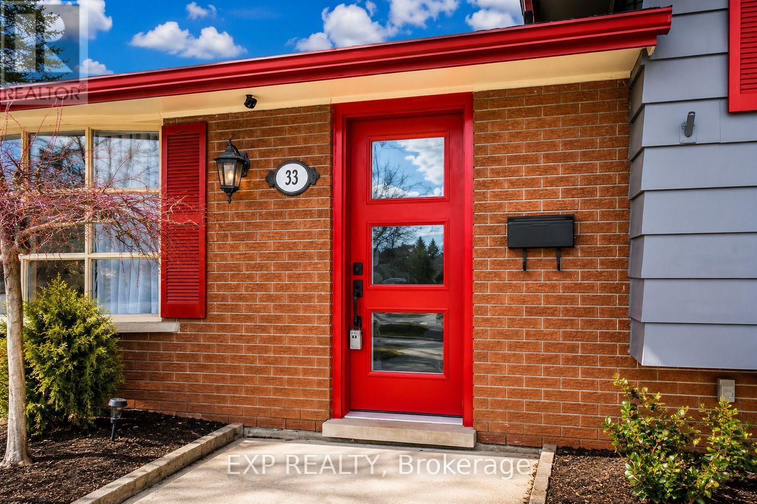33 FAIRLAWN ROAD