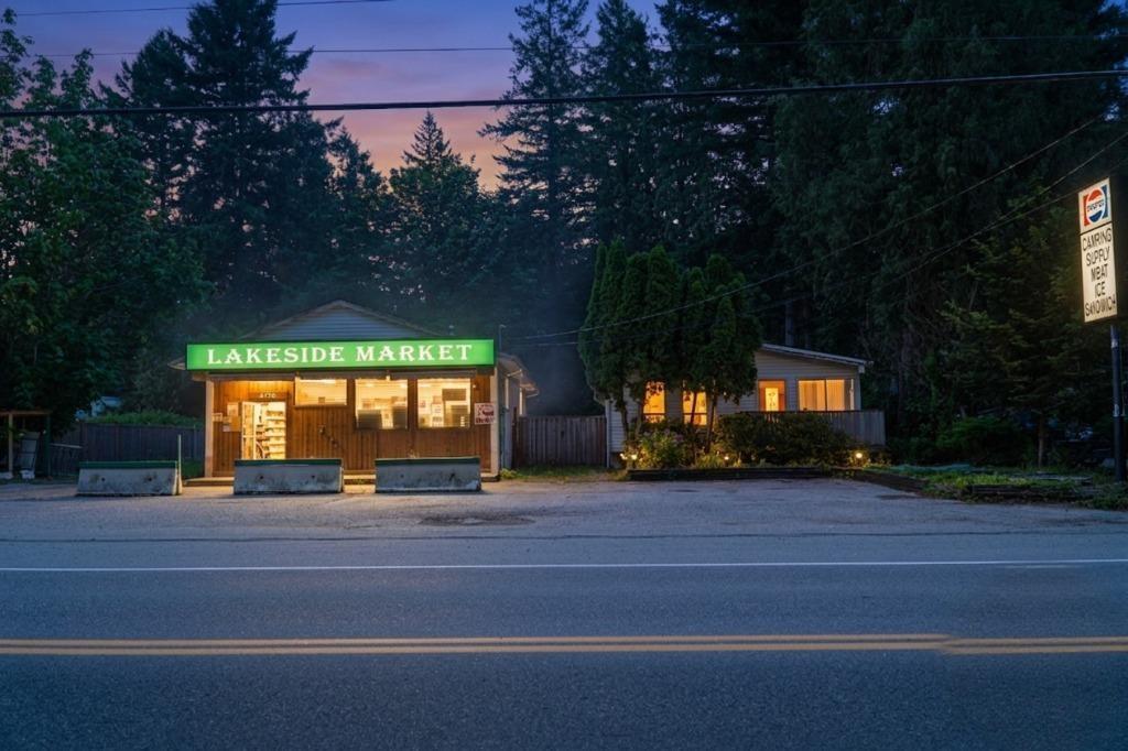 3776 Columbia Valley Road, Cultus Lake North, Cultus Lake, British Columbia  V2R 5A3 - Photo 1 - C8080144
