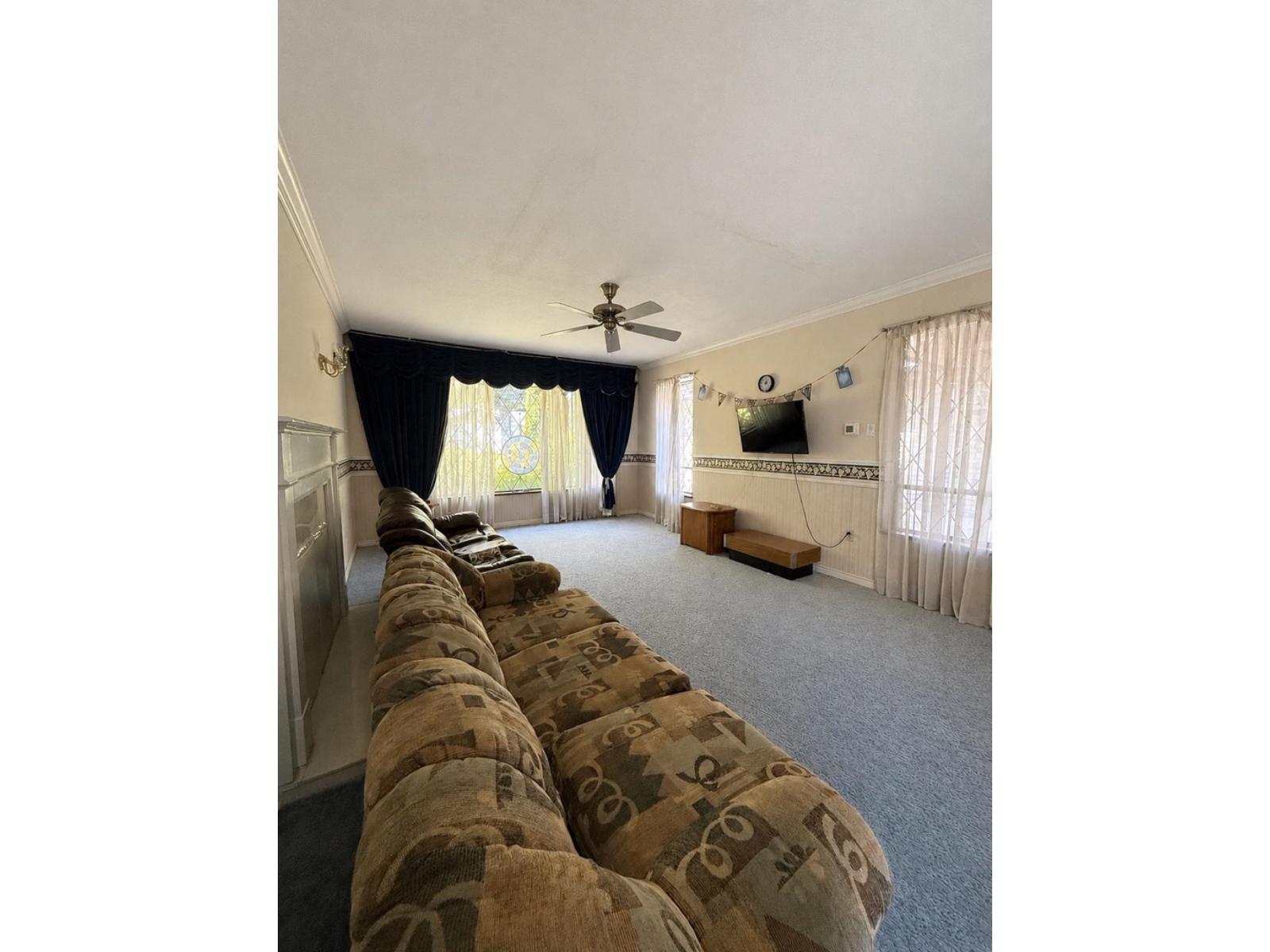 6268 131a Avenue, Surrey, British Columbia  V3X 1N9 - Photo 3 - R3151845