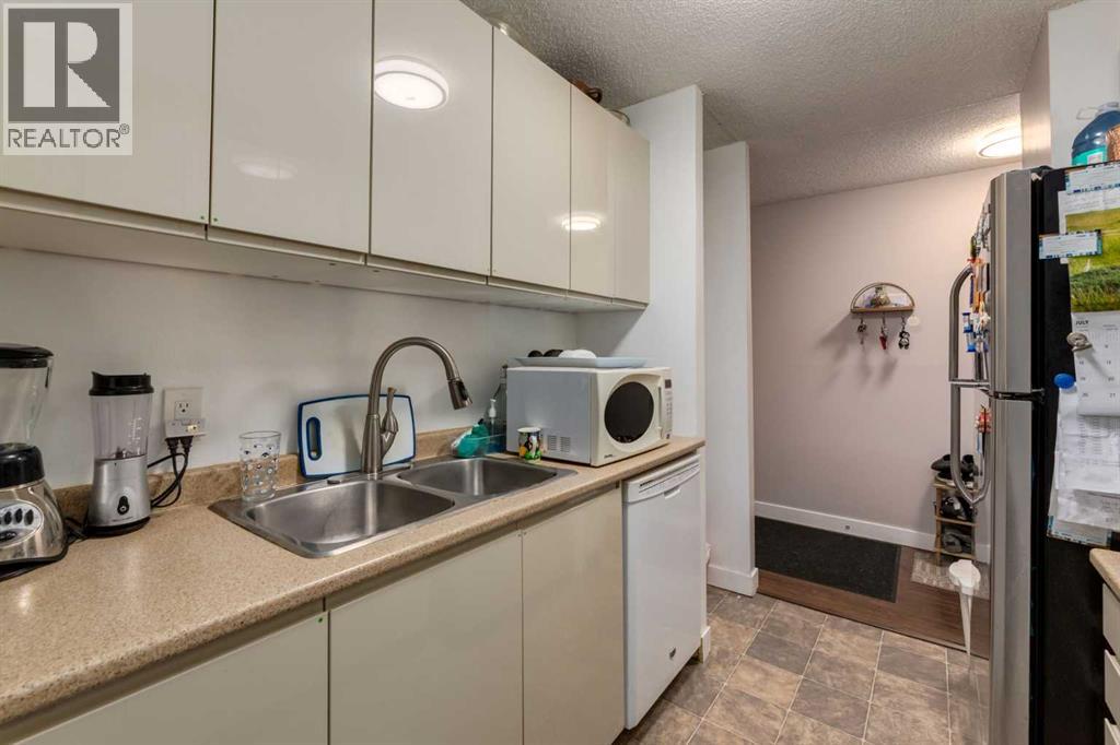 410, 4944 Dalton Drive NW, Calgary, Alberta  T3A 2E6 - Photo 10 - A2328864