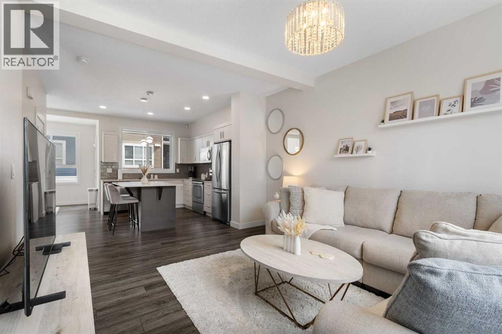 124 Walgrove Cove Se, Calgary, Alberta  T2X 4E1 - Photo 4 - A2334444