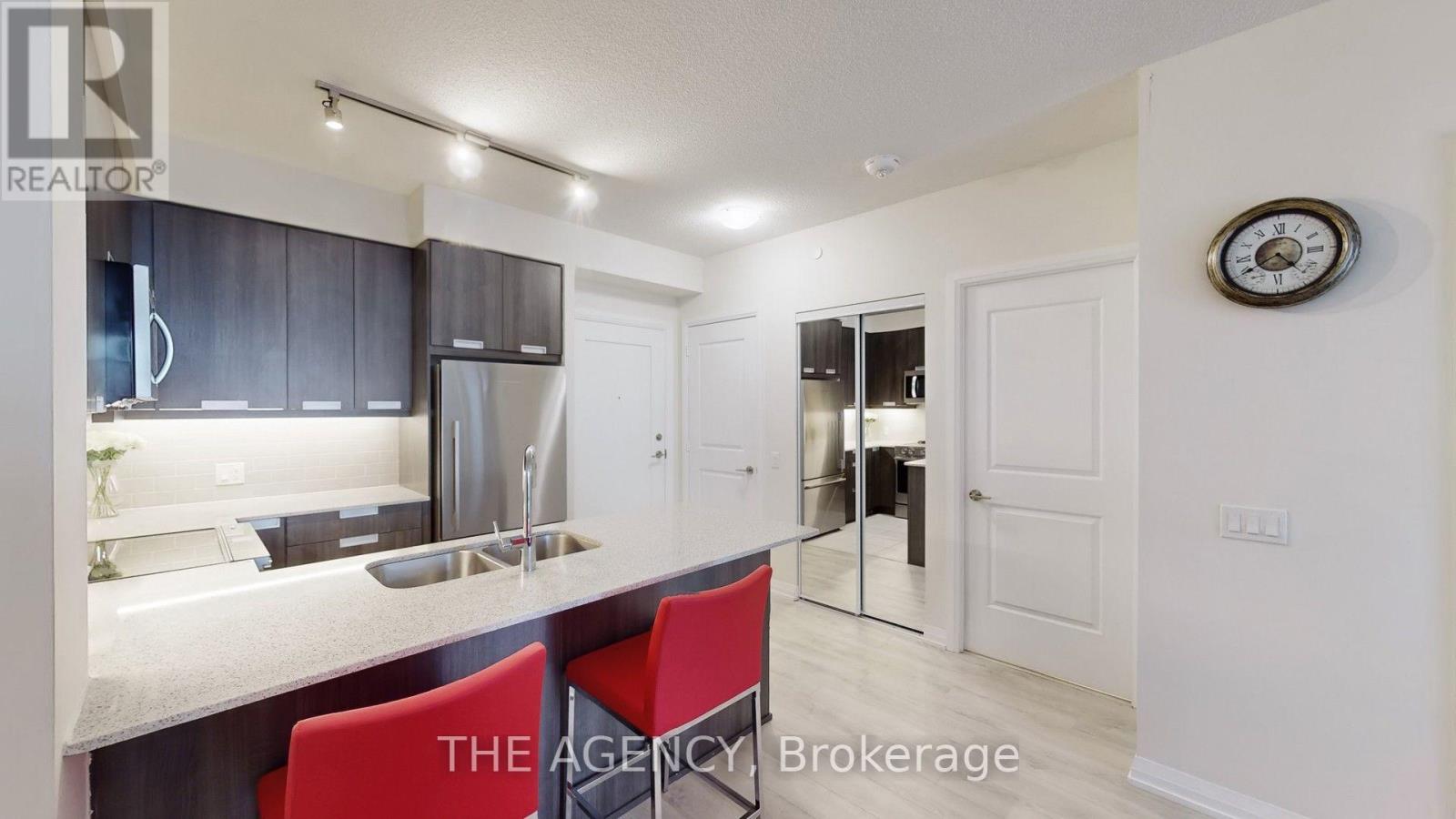 820 - 35 Watergarden Drive, Mississauga, Ontario  L5R 0G8 - Photo 15 - W13641264