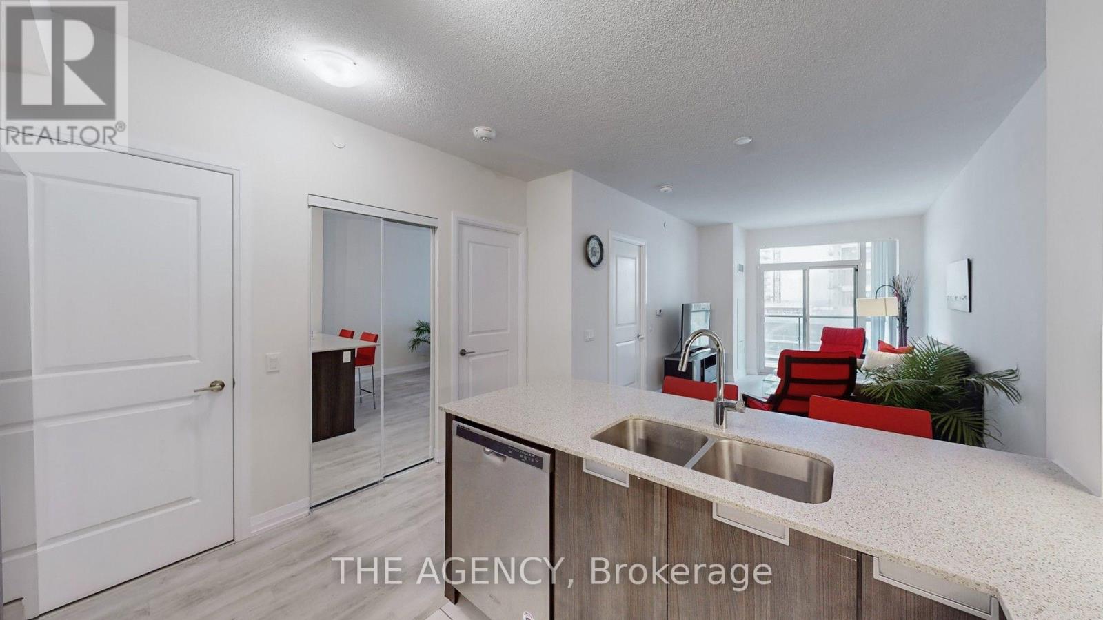 820 - 35 Watergarden Drive, Mississauga, Ontario  L5R 0G8 - Photo 17 - W13641264