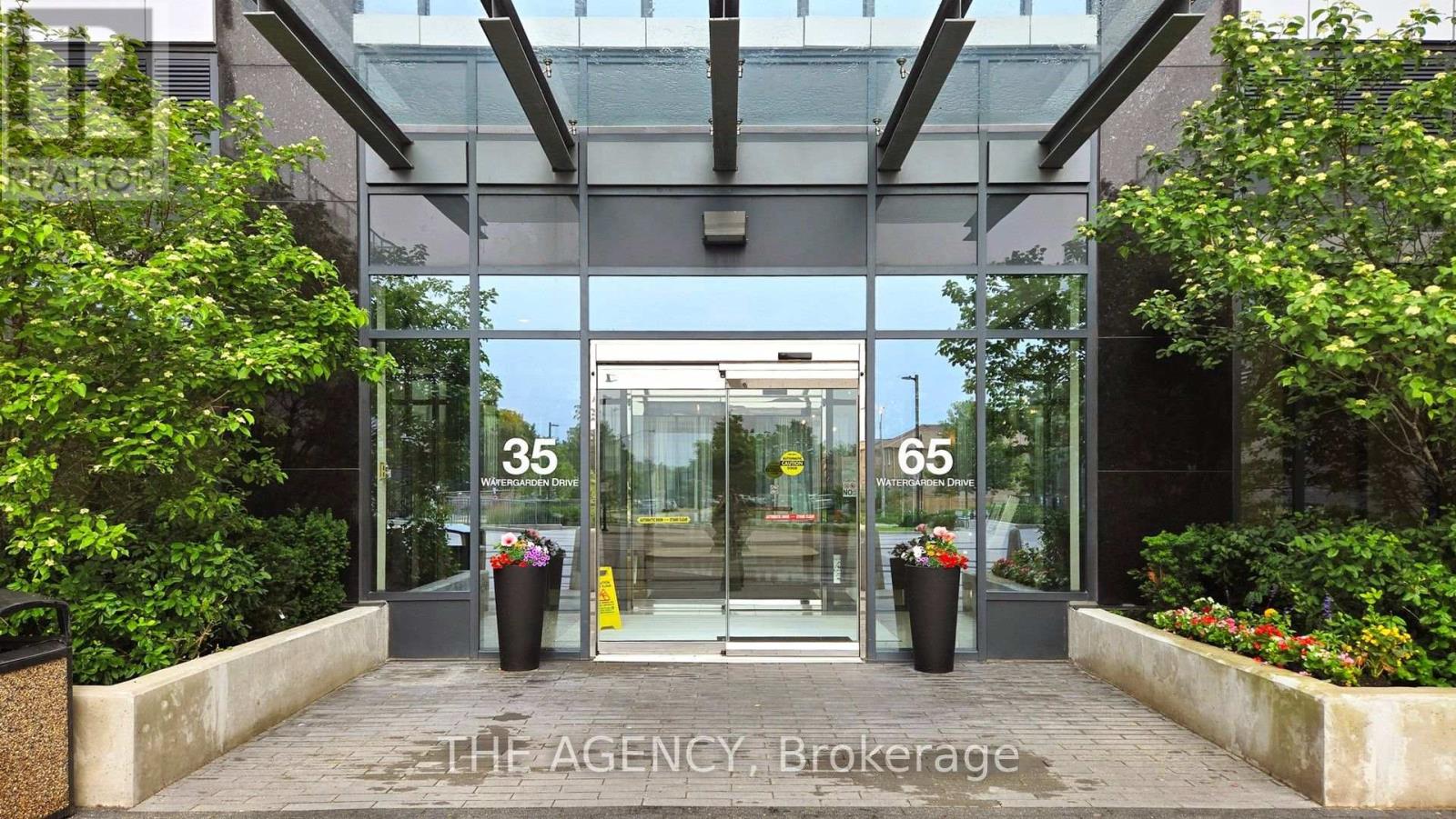 820 - 35 Watergarden Drive, Mississauga, Ontario  L5R 0G8 - Photo 4 - W13641264