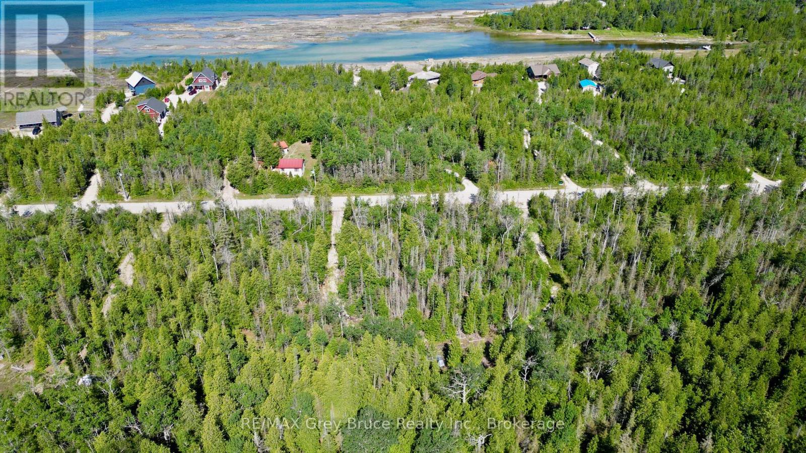 31 Baise Avenue, Northern Bruce Peninsula, Ontario  N0H 2R0 - Photo 16 - X12526086