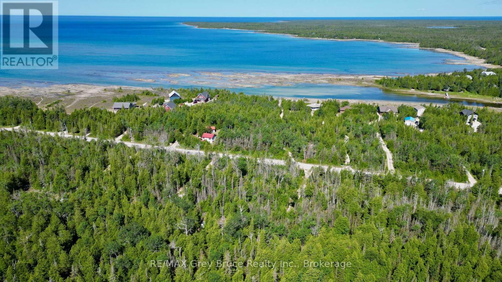 31 Baise Avenue, Northern Bruce Peninsula, Ontario  N0H 2R0 - Photo 18 - X12526086