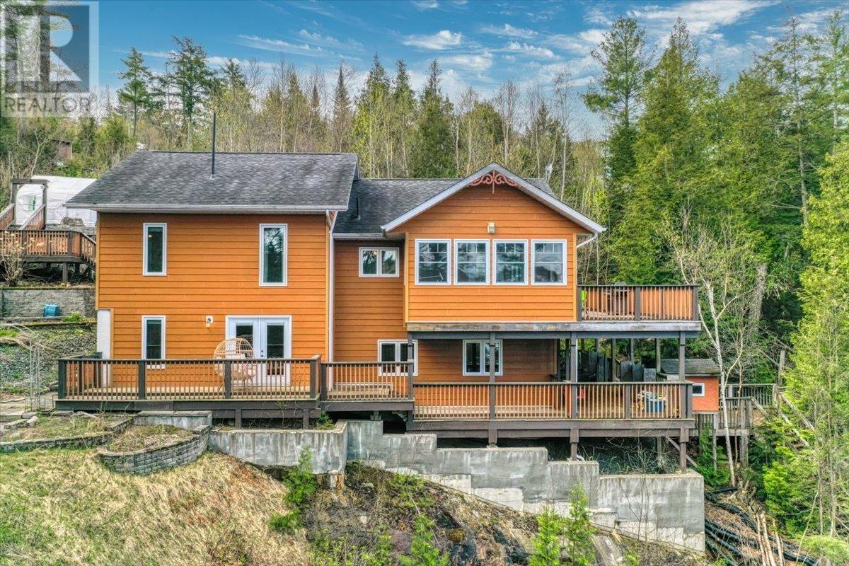 14 Evergreen Ln, Elliot Lake, Ontario  P5A 2S9 - Photo 3 - SM261201