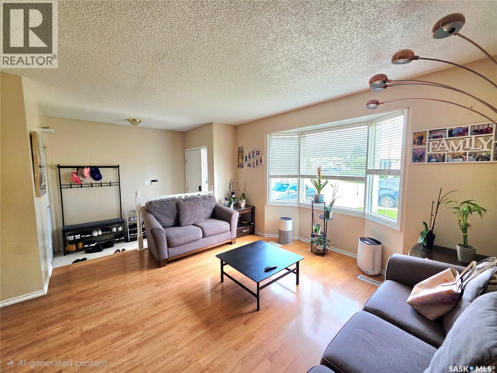 155 Carter Crescent, Saskatoon, Saskatchewan  S7L 7K4 - Photo 2 - SK044620