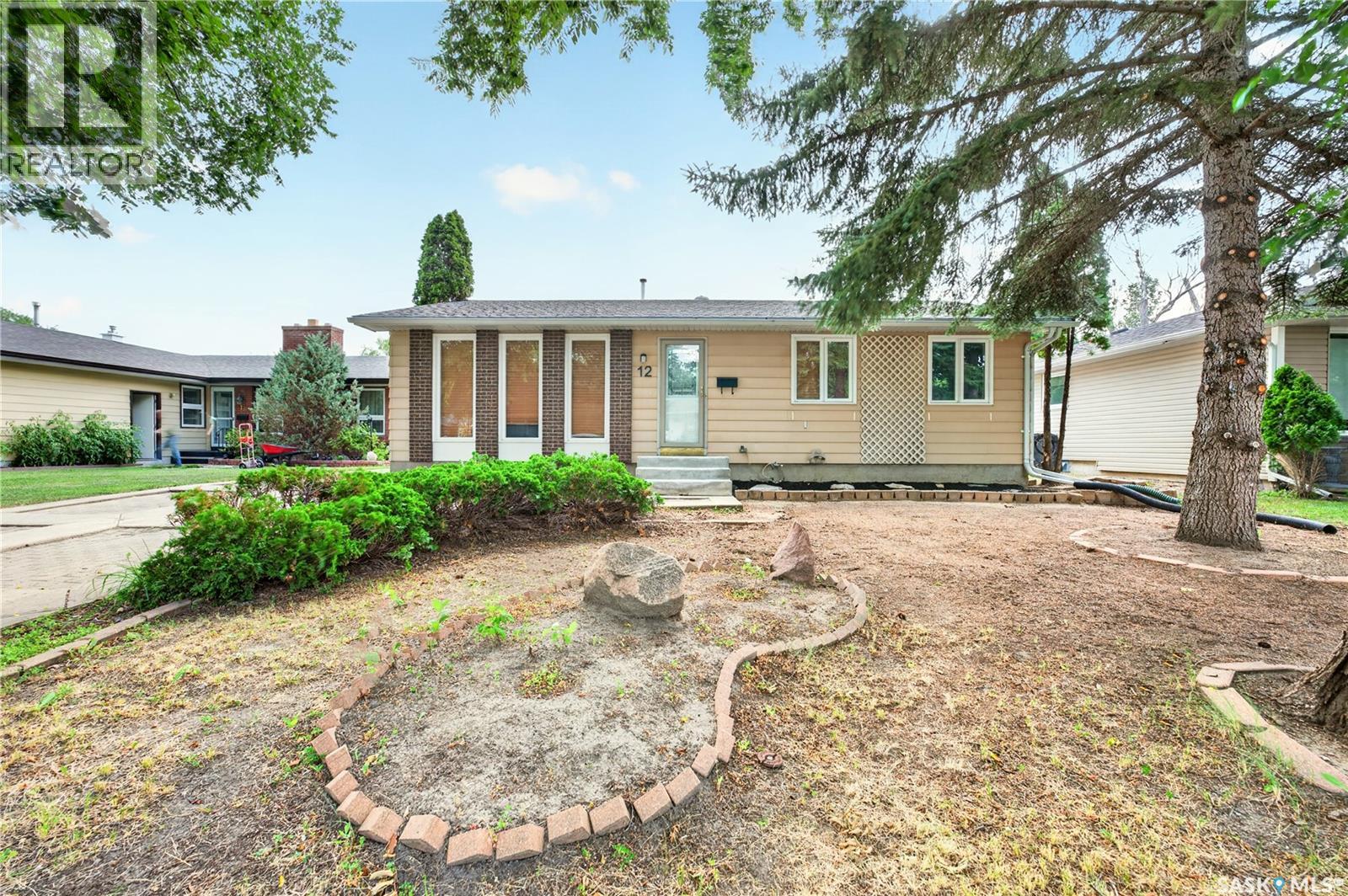 12 JACKSON BAY, Regina, Saskatchewan