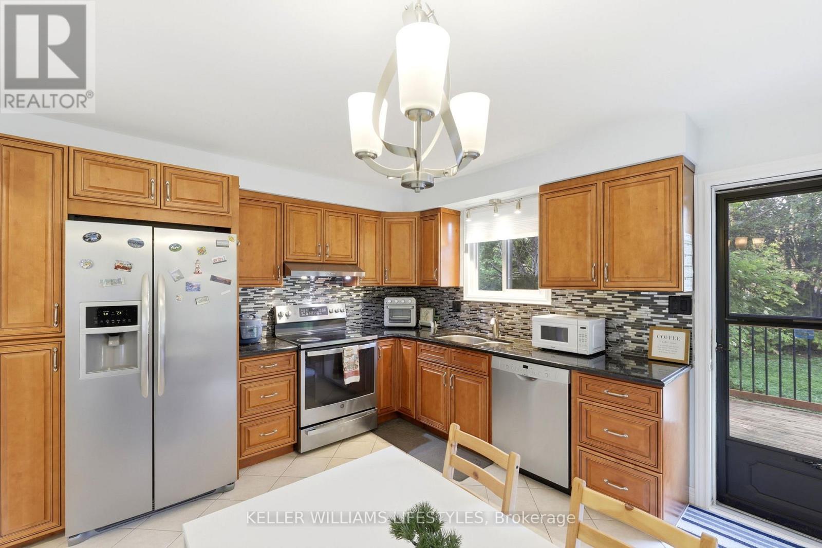 65 Gablewood Crescent, London North, Ontario  N6G 2Z8 - Photo 16 - X13641516