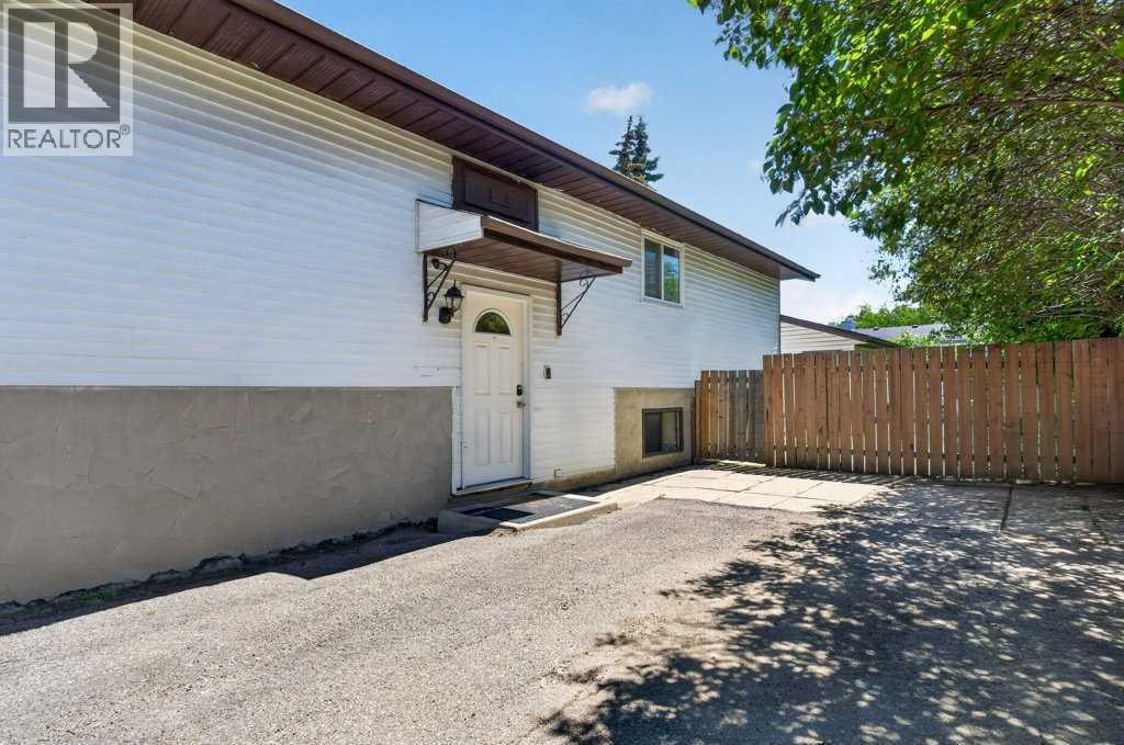 20 Mckinley Road SE, Calgary, Alberta  T2Z 1T6 - Photo 3 - A2327712
