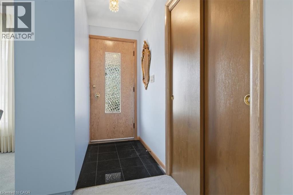 4 Corbett Avenue, St. Catharines, Ontario  L2M 5M4 - Photo 6 - 40850451