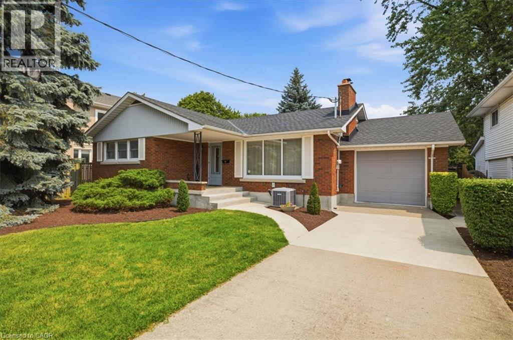 4 Corbett Avenue, St. Catharines, Ontario  L2M 5M4 - Photo 2 - 40850451