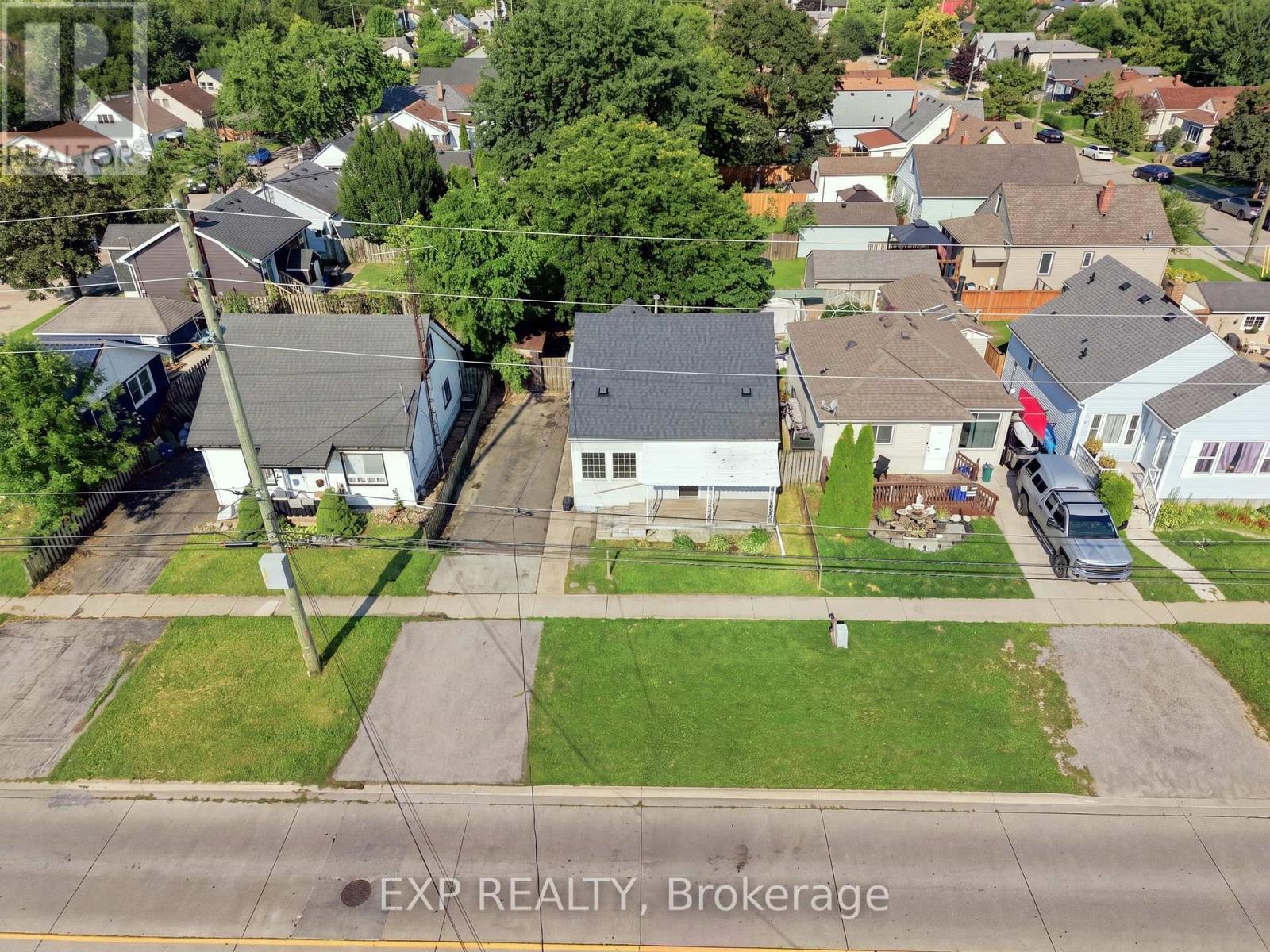 225 Grantham Avenue, St. Catharines, Ontario  L2M 4Z2 - Photo 4 - X13641378