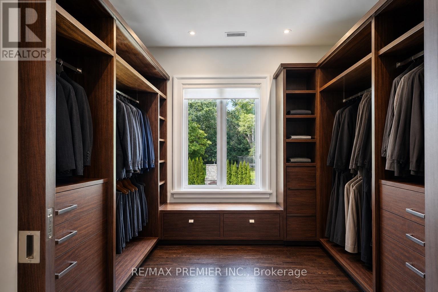 6 The Bridle Path, Toronto, Ontario  M2L 1C8 - Photo 17 - C13641486