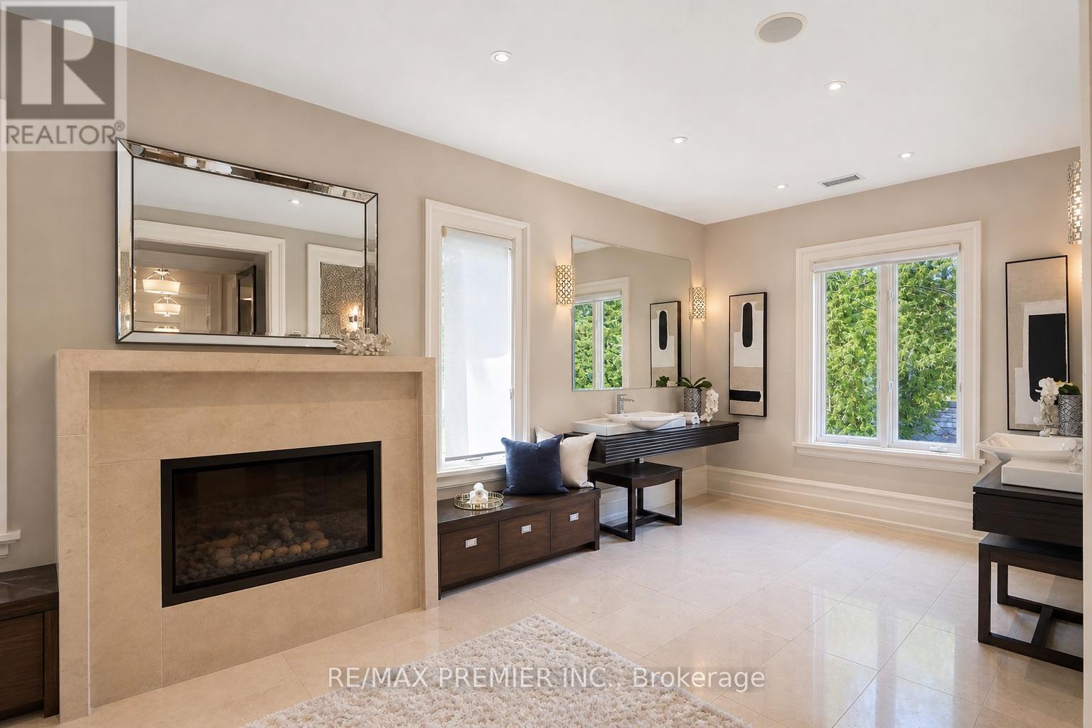 6 The Bridle Path, Toronto, Ontario  M2L 1C8 - Photo 18 - C13641486