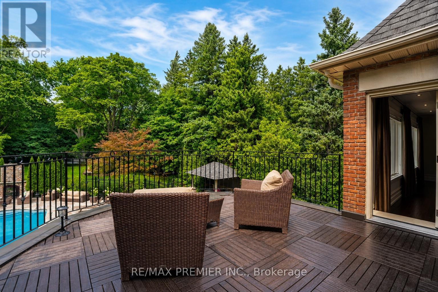 6 The Bridle Path, Toronto, Ontario  M2L 1C8 - Photo 20 - C13641486