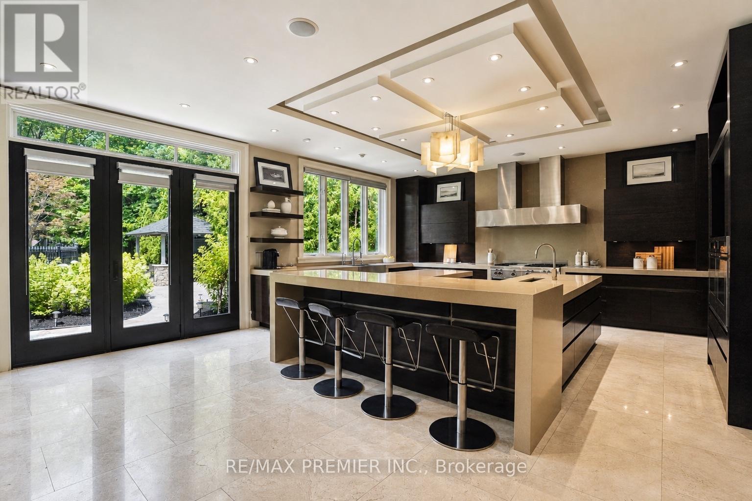 6 The Bridle Path, Toronto, Ontario  M2L 1C8 - Photo 9 - C13641486