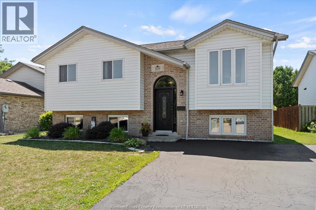 169 Mediterranean Avenue, Amherstburg, Ontario  N9V 3X9 - Photo 3 - 26018971