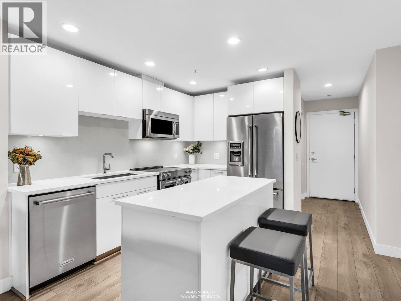 117 723 W 3rd Street, North Vancouver, British Columbia V7M 0E4 - Photo 2 - R3152887