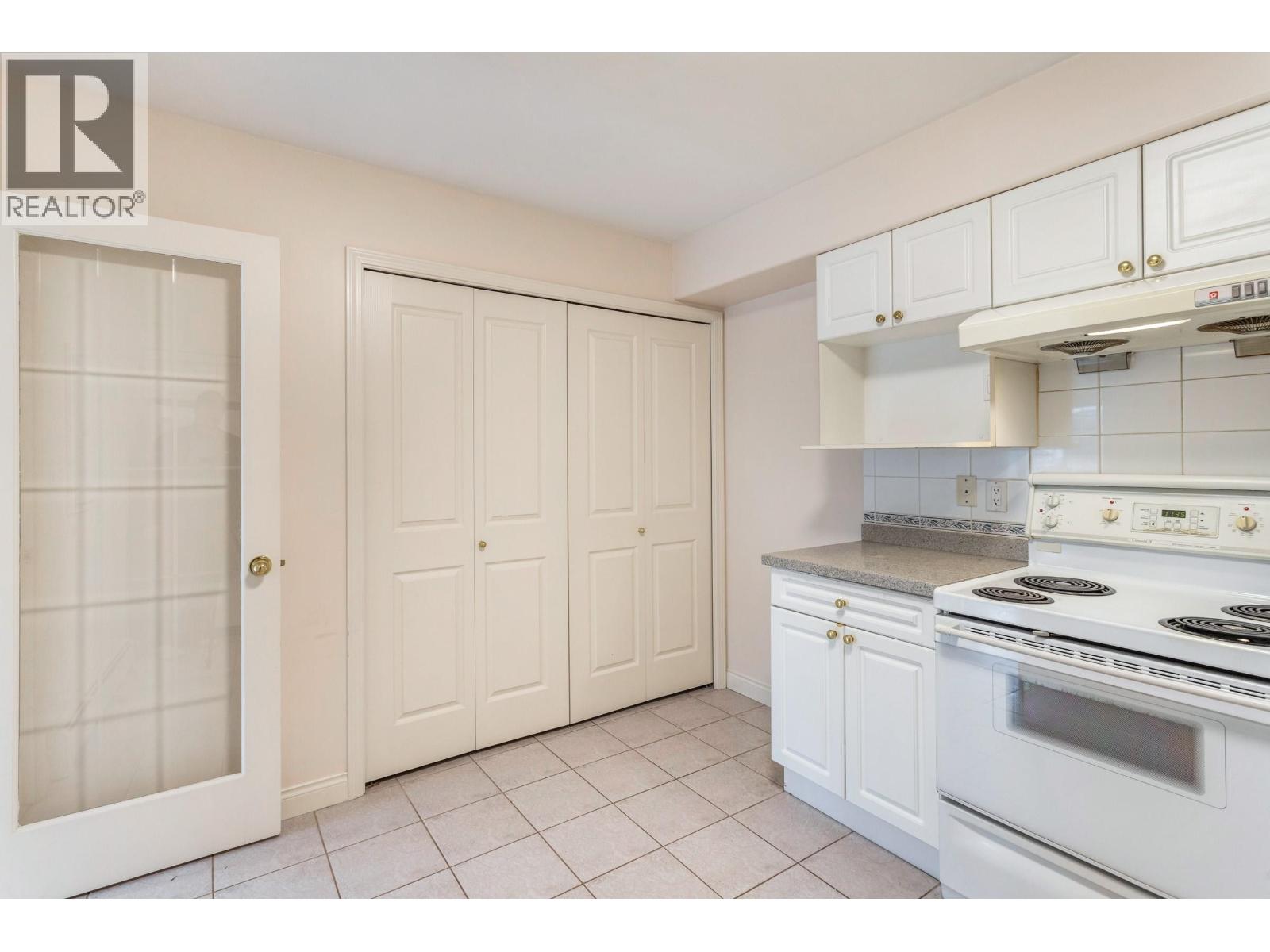 8468 Osler Street, Vancouver, British Columbia V6P 4E4 - Photo 9 - R3152911