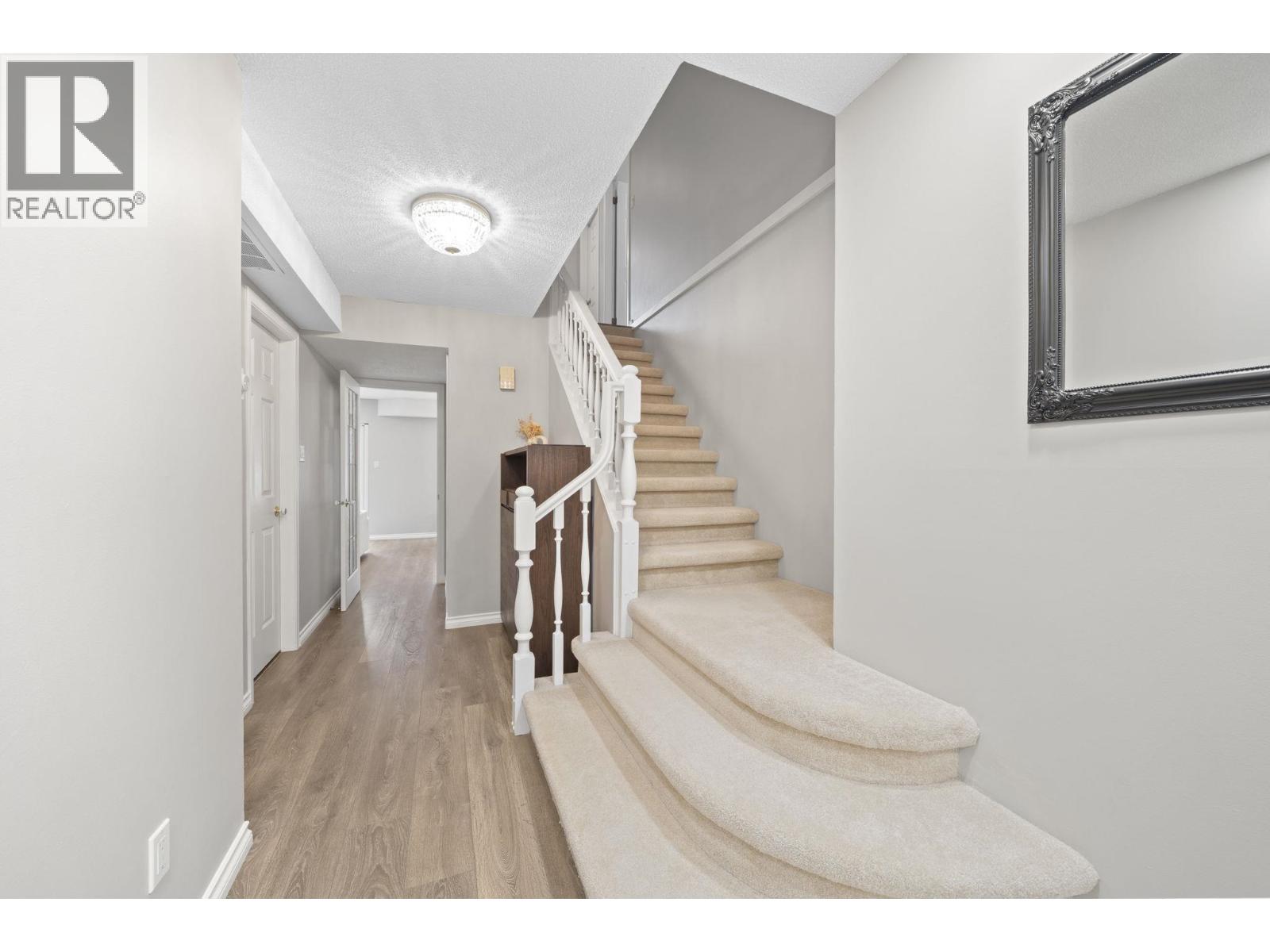 10540 Yarmish Drive, Richmond, British Columbia V7E 5E7 - Photo 11 - R3152932