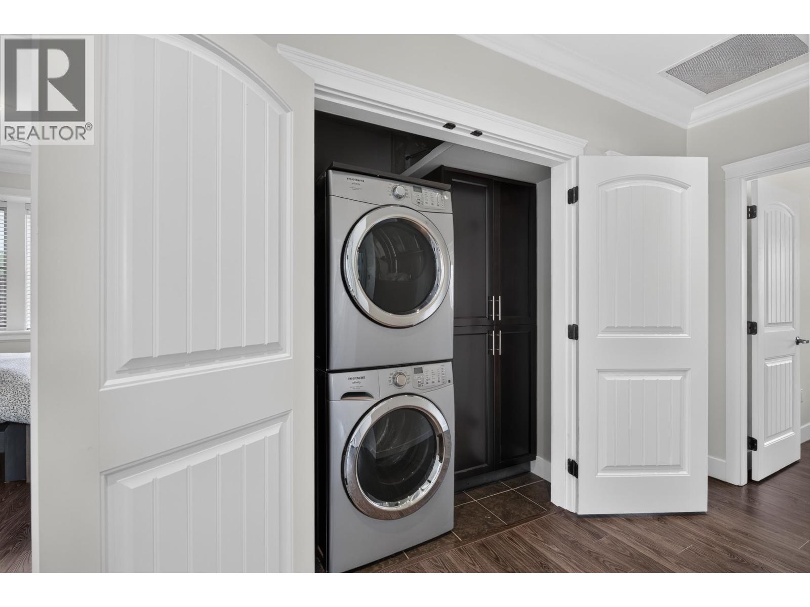 1010 E 55th Avenue, Vancouver, British Columbia V5X 1N9 - Photo 30 - R3152941