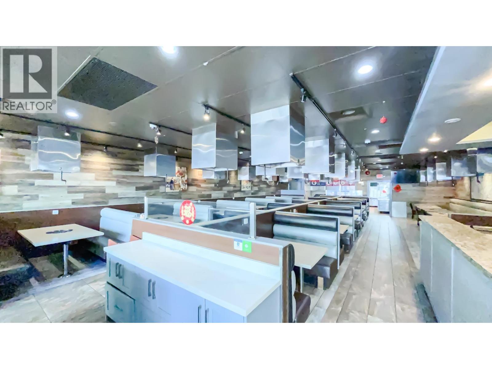 1542 ROBSON STREET, Vancouver, British Columbia
