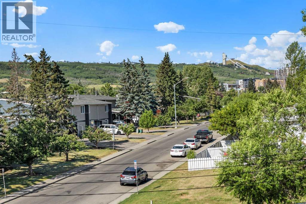 6110 Bowwood Drive NW, Calgary, Alberta  T3B 2E8 - Photo 9 - A2334679