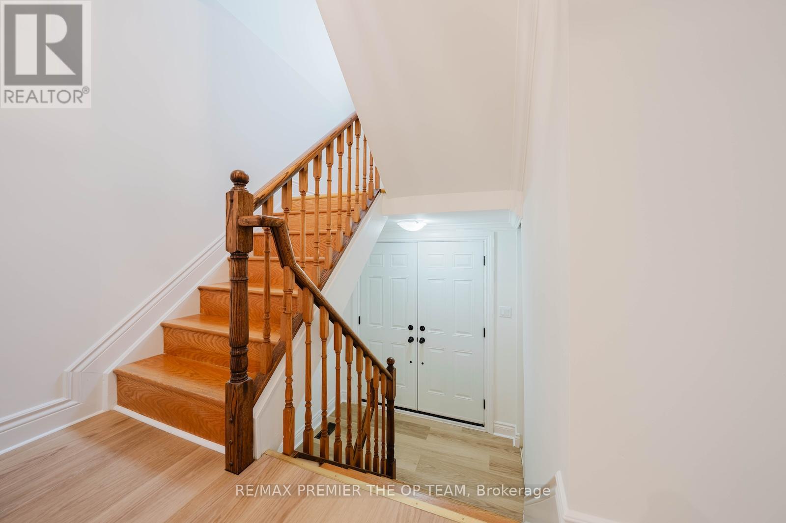 101 Skegby Road, Brampton (Brampton North), Ontario  L6V 2T8 - Photo 5 - W13641380