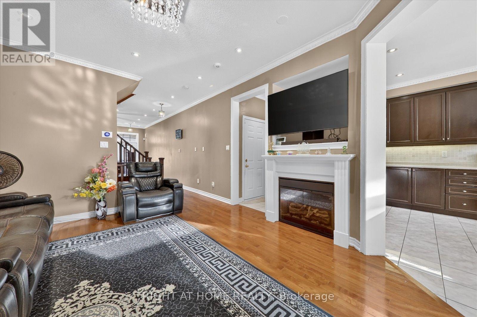 Main - 54 Boundbrook Drive, Brampton, Ontario  L7A 0L9 - Photo 13 - W13641406