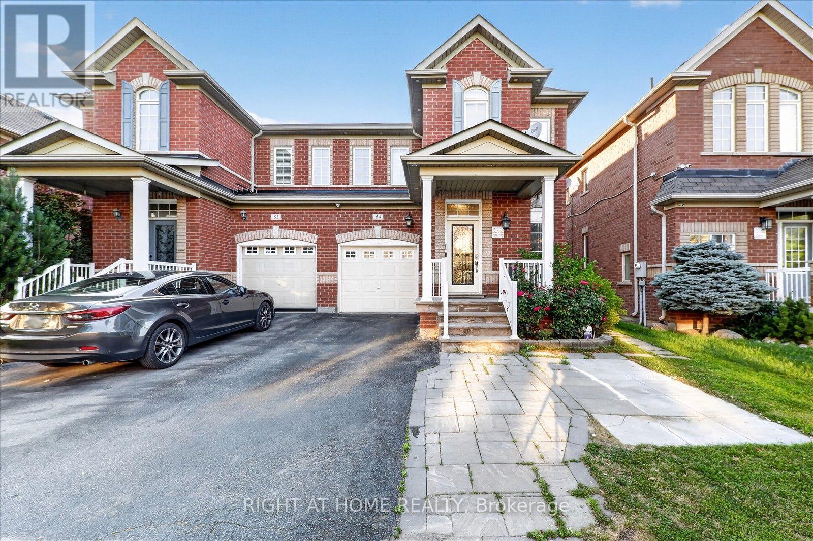 Main - 54 Boundbrook Drive, Brampton, Ontario  L7A 0L9 - Photo 4 - W13641406