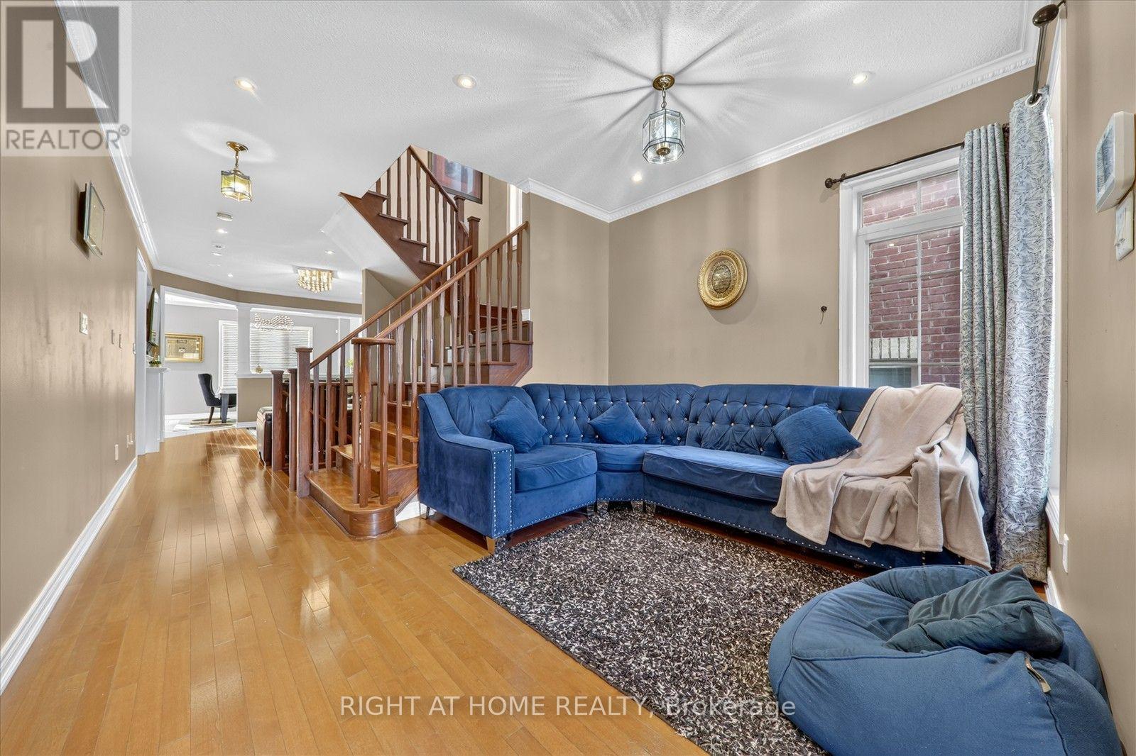 Main - 54 Boundbrook Drive, Brampton, Ontario  L7A 0L9 - Photo 8 - W13641406