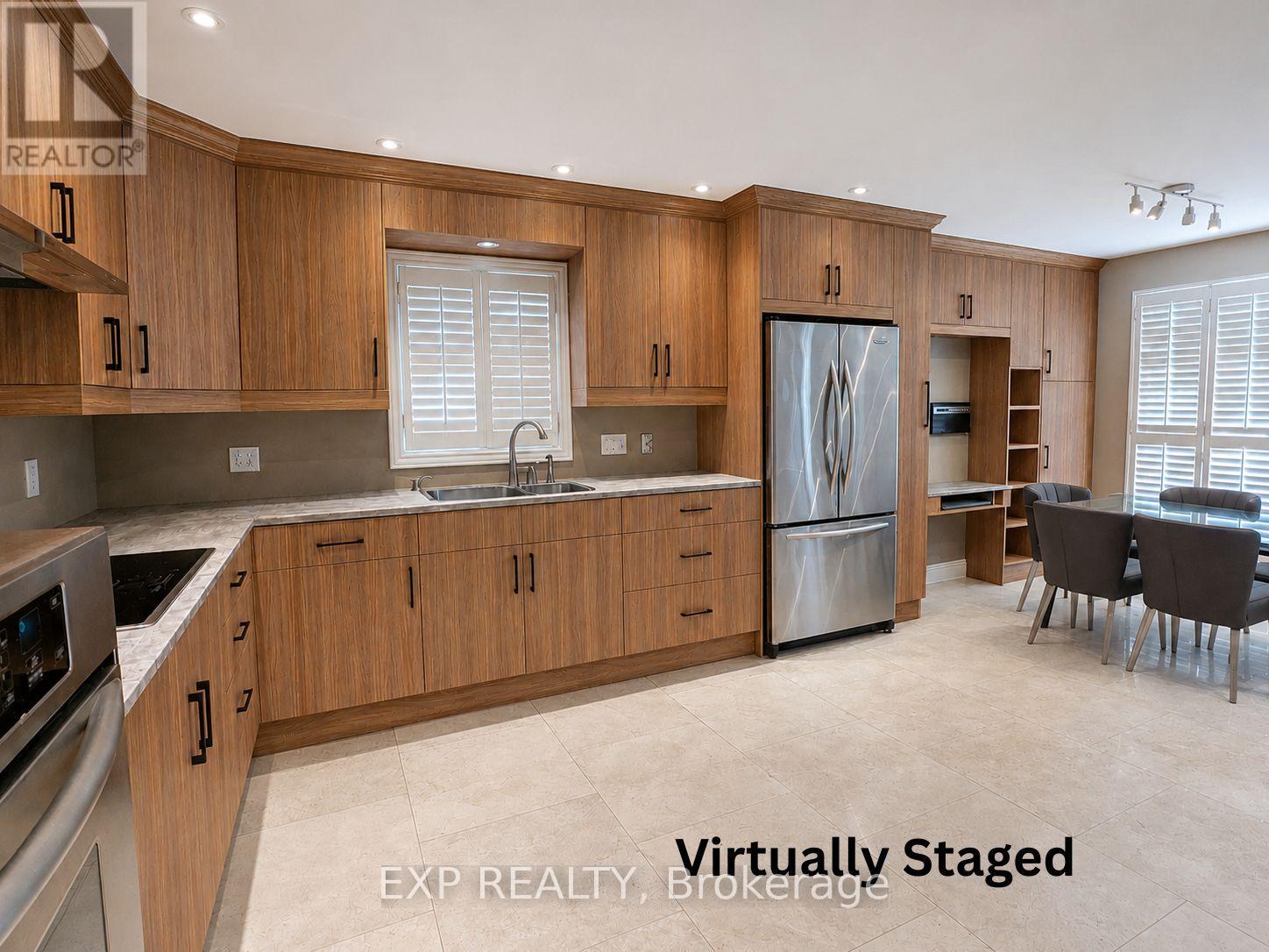 17 Heath Street, Richmond Hill, Ontario  L4B 2B6 - Photo 11 - N13641262