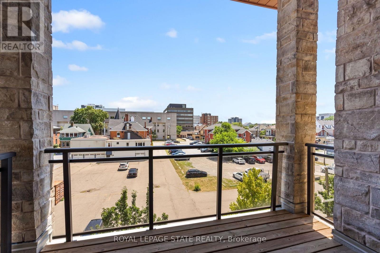 402 - 26 Wellington Street, St. Catharines, Ontario  L2R 6Y8 - Photo 11 - X13641408
