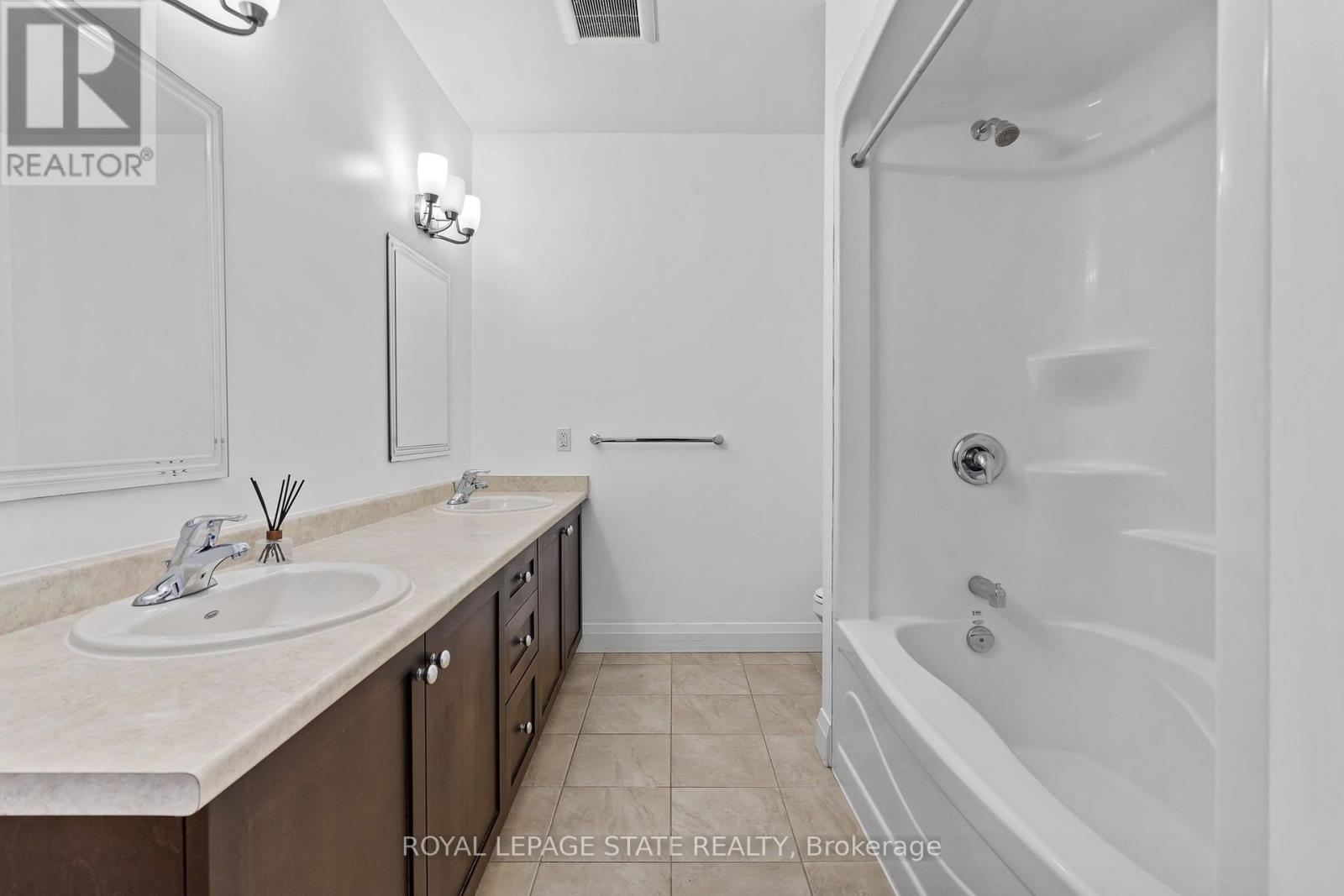 402 - 26 Wellington Street, St. Catharines, Ontario  L2R 6Y8 - Photo 14 - X13641408