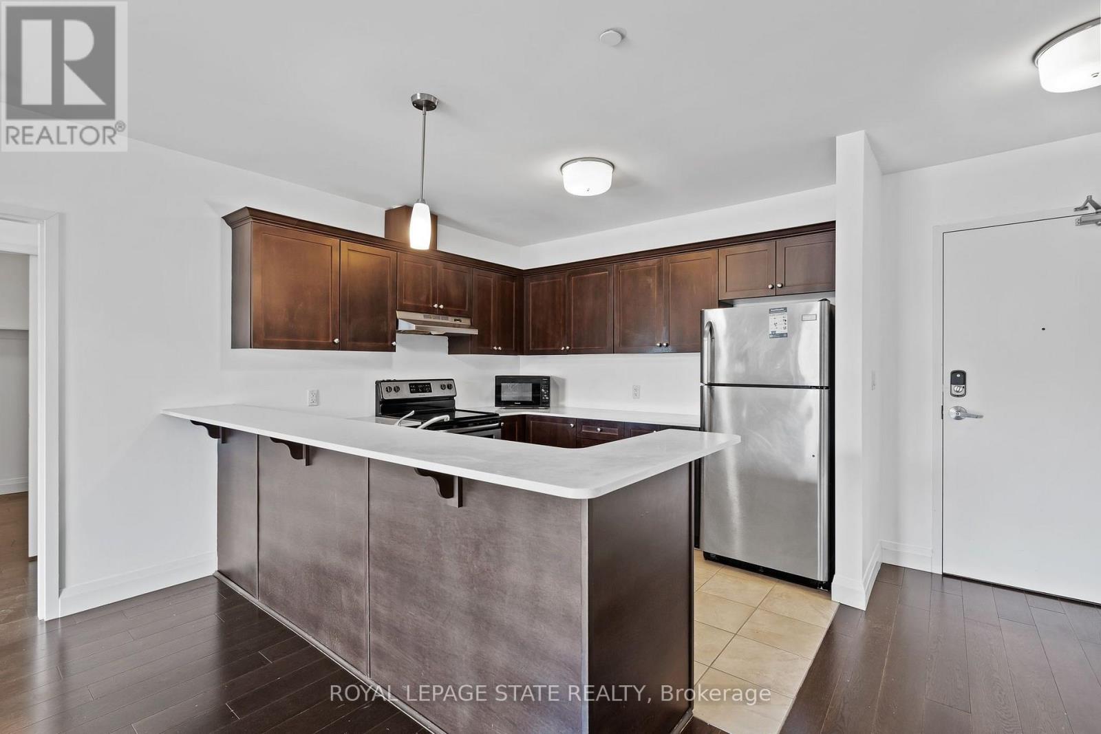 402 - 26 Wellington Street, St. Catharines, Ontario  L2R 6Y8 - Photo 8 - X13641408